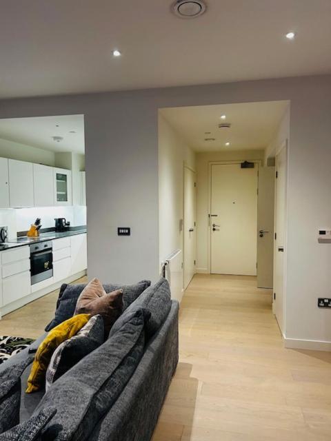 Ferienwohnung Luxury High Rise 2-Bed With Lovely View In Canary Wharf London Exterior foto